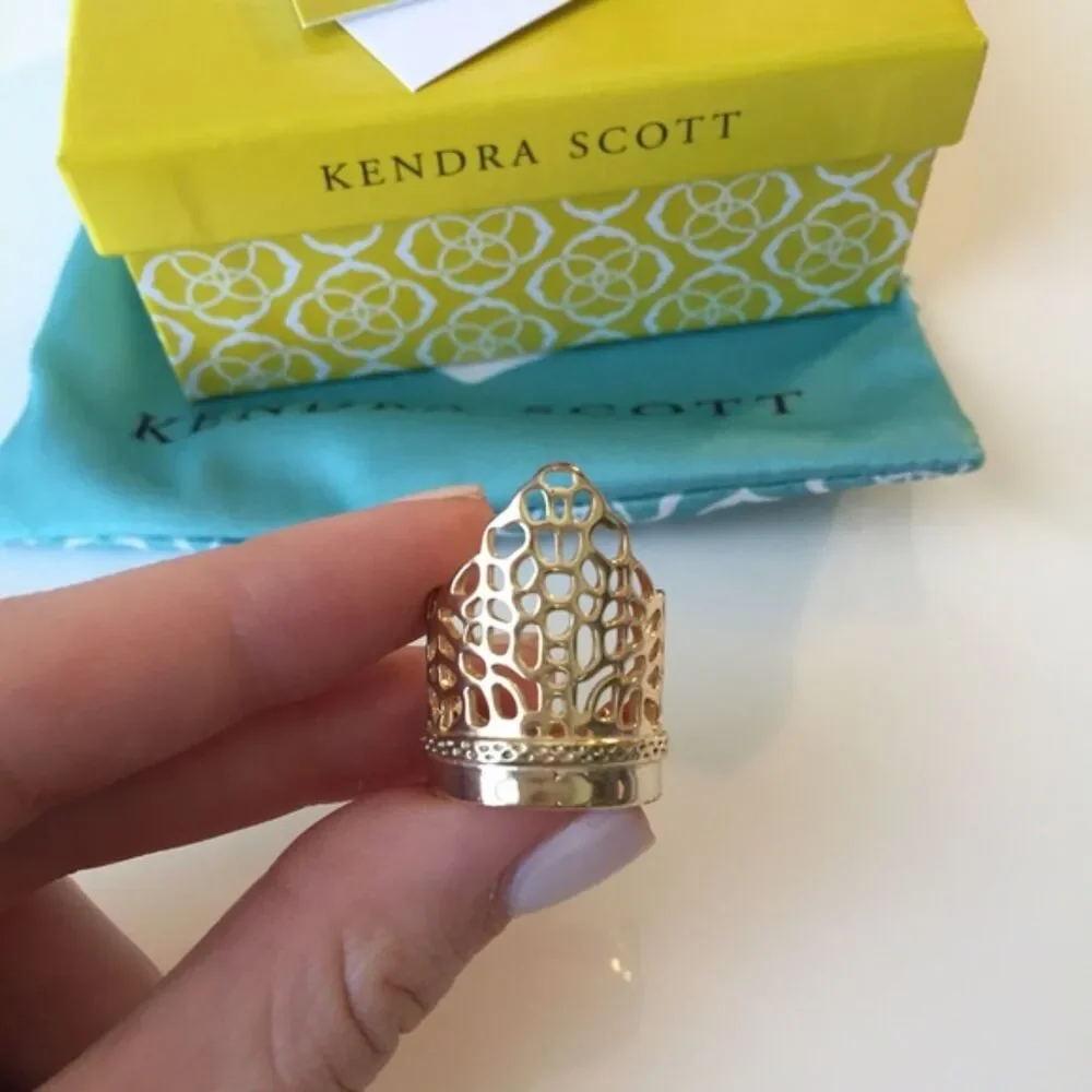 NWOT Kendra Scott Paige in Gold Filigree Size 8 Ring